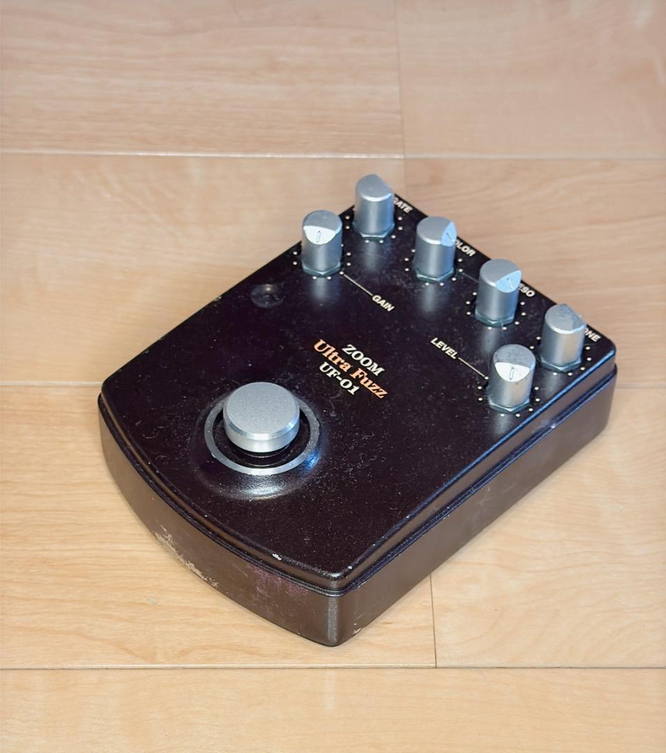 ギター ZOOM Ulrtar Fuzz UF-01