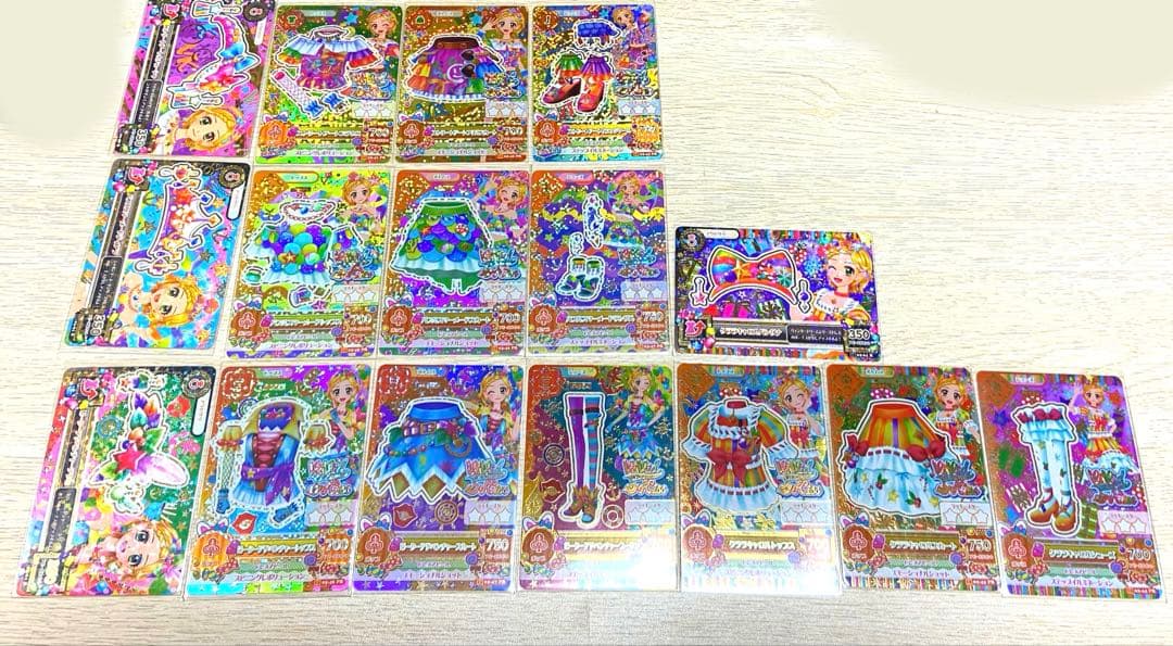 M*a様 アイカツ　新條ひなき　ヴィヴィッドキス　ストリートアートコーデPR等