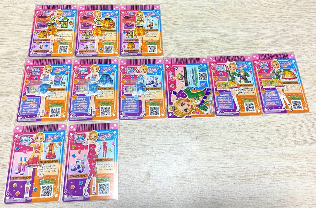 M*a様 アイカツ　新條ひなき　ヴィヴィッドキス　ストリートアートコーデPR等