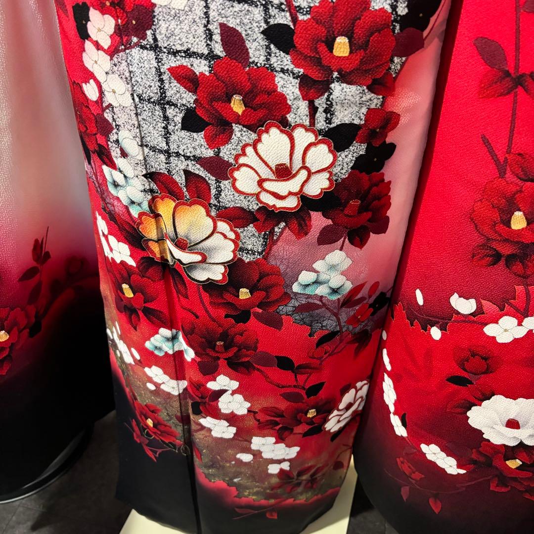 美品　染分け　花模様　金彩　牡丹　逸品　振袖　フルセット 振り袖