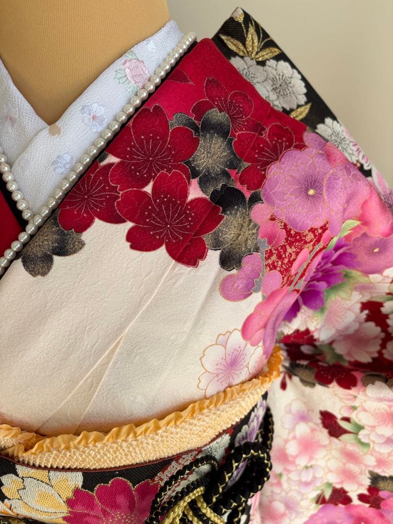 可愛い♡振袖フルセット（７点）　正絹　成人式　白・赤系