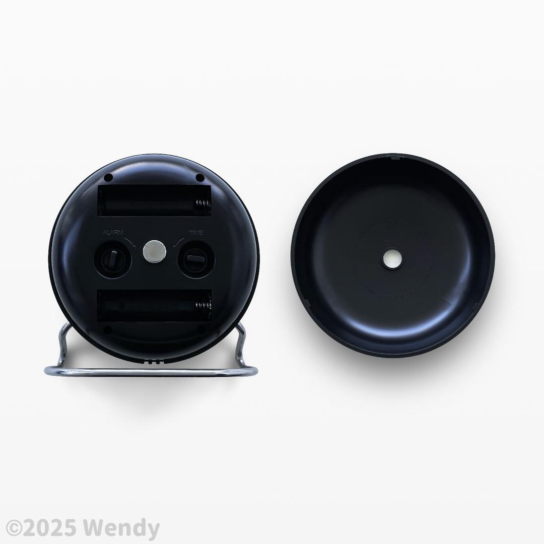 アルネ・ヤコブセン アラーム付きテーブルクロック　ROMAN