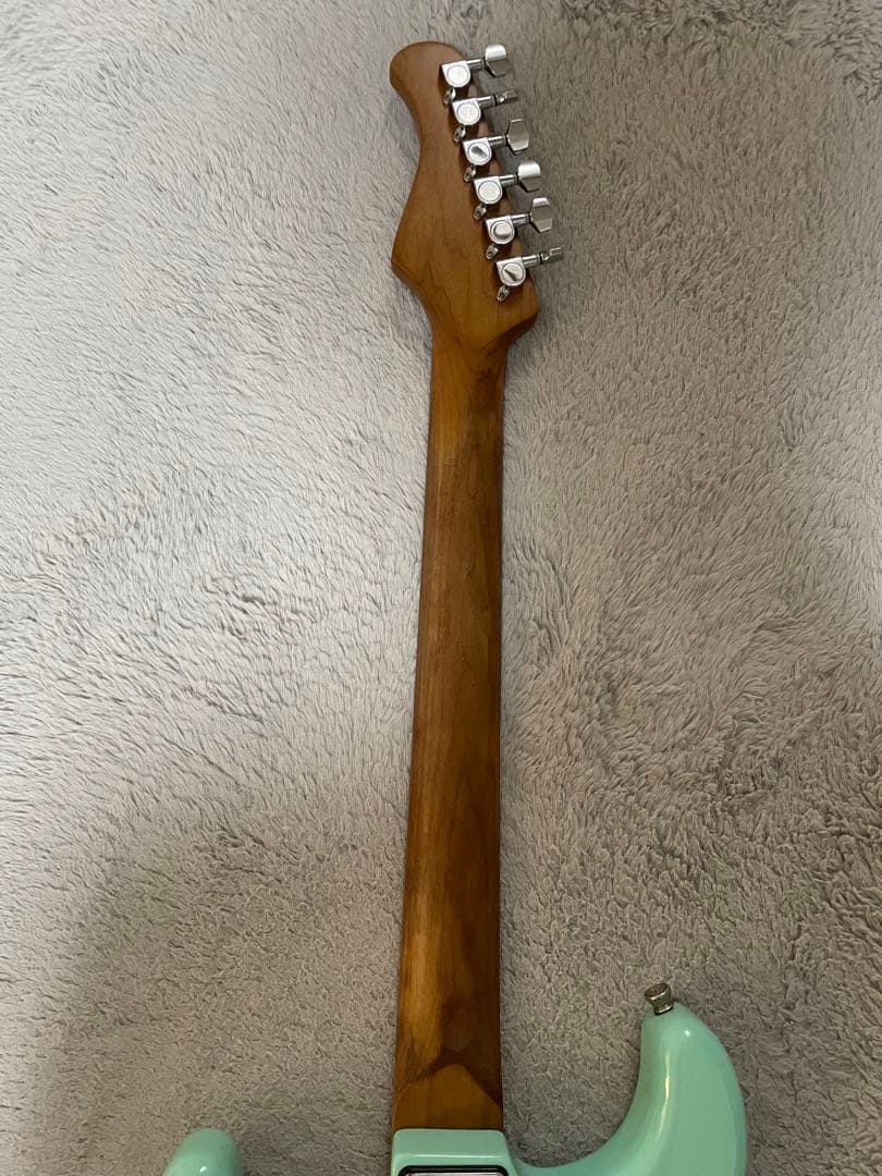 Bacchus BST-2-RSM/M ストラトキャスター　エレキギター