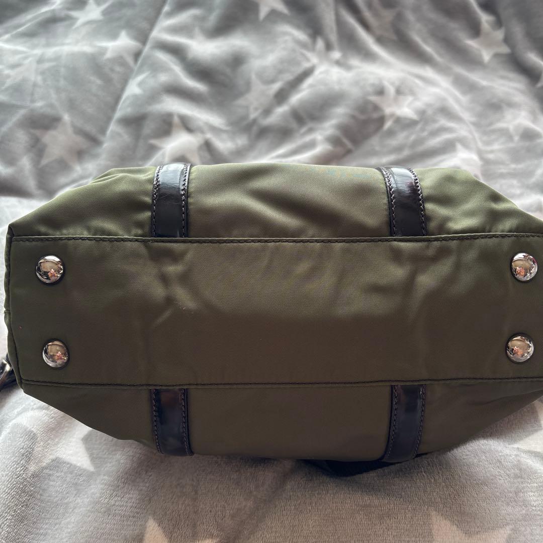 PRADA オリーブグリーン ショルダーバッグ