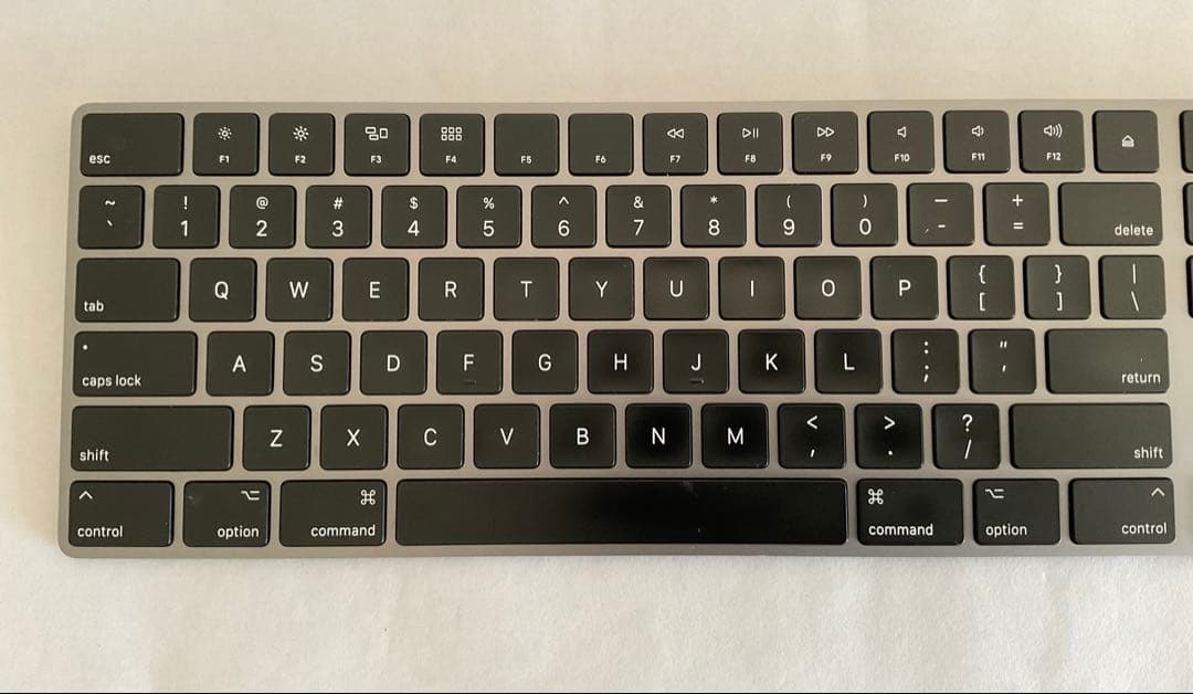Apple Magic Keyboard(テンキー付き)英語(US)