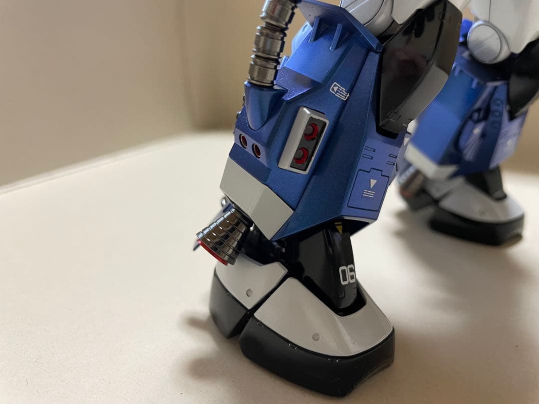 【全塗装、完成品】ザクII 黒い三連星仕様 Ver.2.0