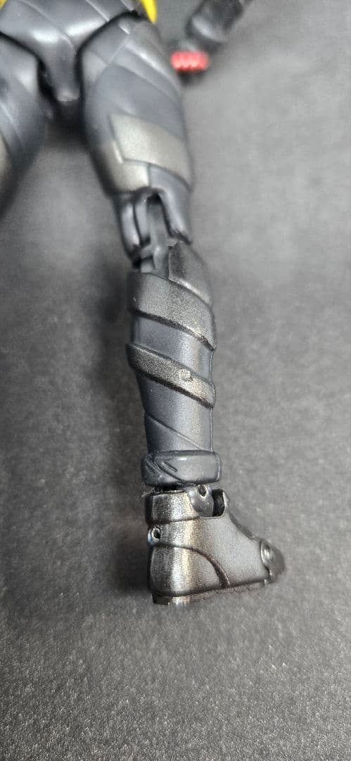 中古S.H.Figuarts　仮面ライダービルド　ラビットタンクハザードフォーム