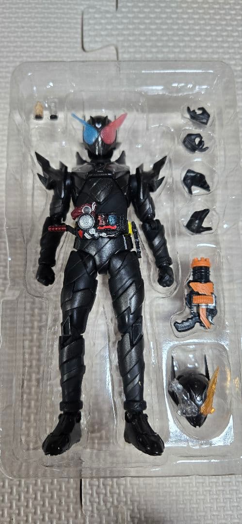 中古S.H.Figuarts　仮面ライダービルド　ラビットタンクハザードフォーム