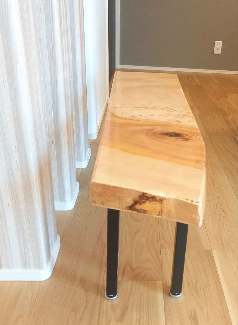 リビングローテーブル　無垢材　栃　レジン　ハンドメイド