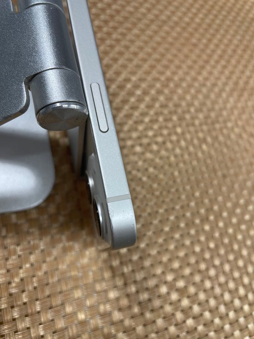 iPhone 13 mini 256 GB スターライトSIMフリー【8116】