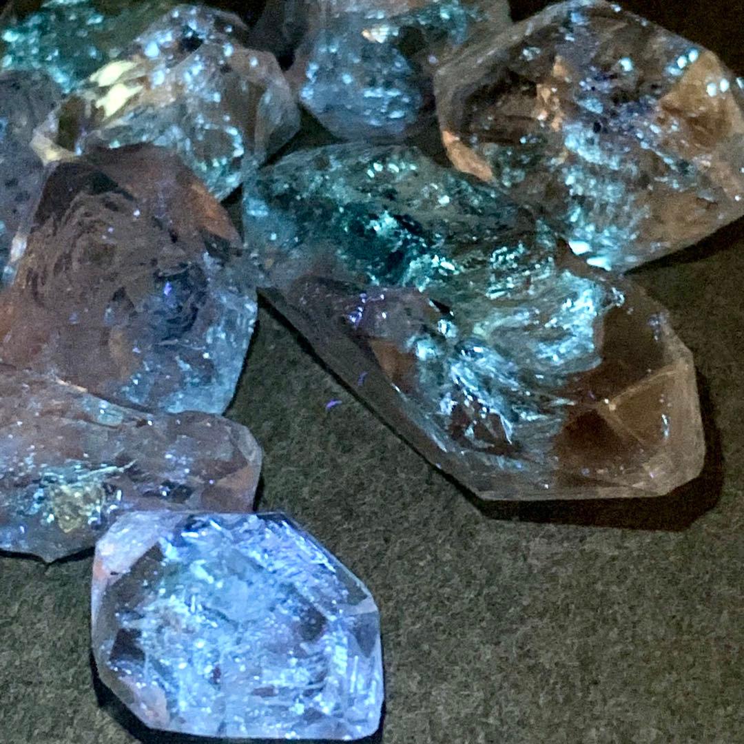 ペトロレアムクォーツ(特大)5個セットv-1/蛍光水晶