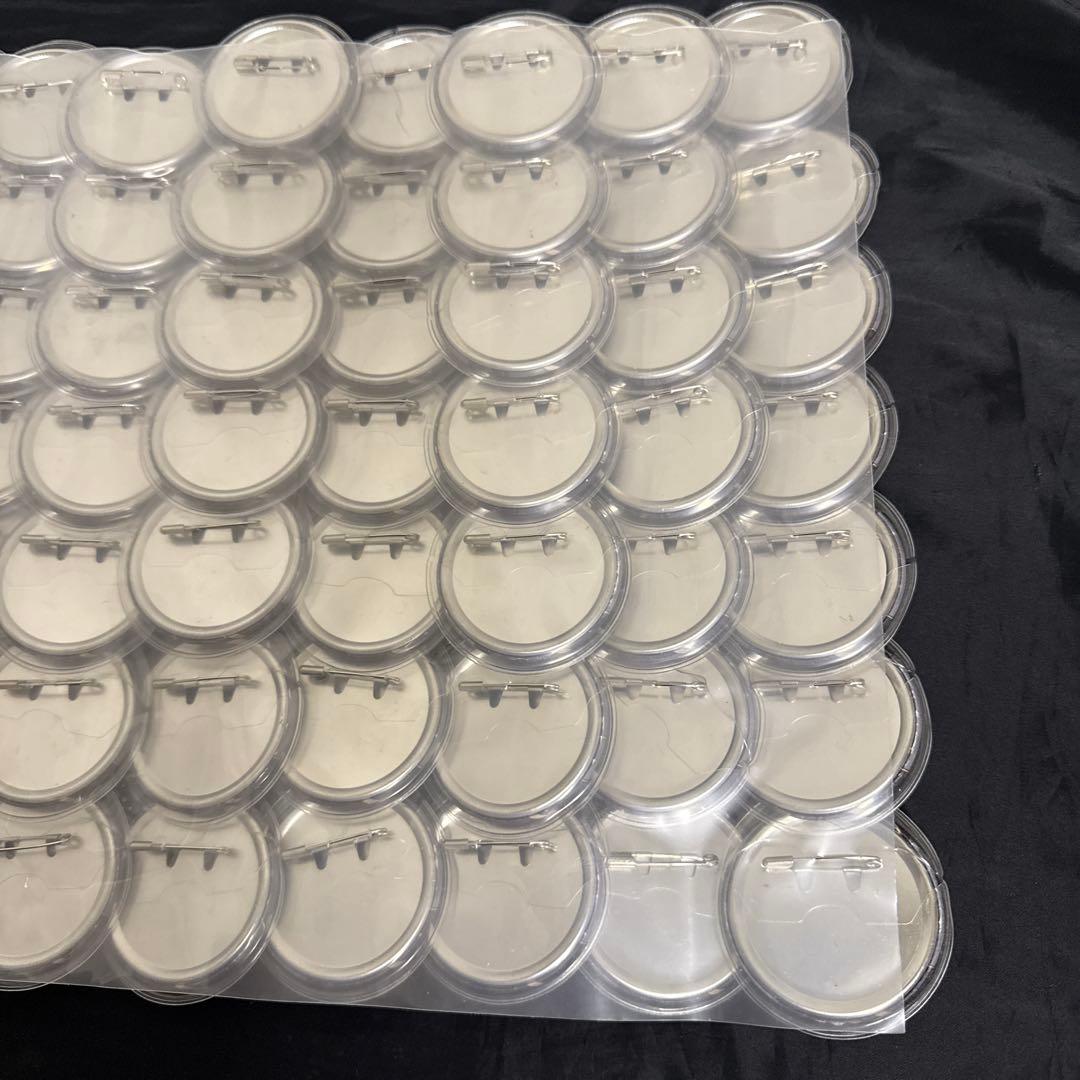 黒執事　ビターラビットカフェ　缶バッジ　67点まとめ売り