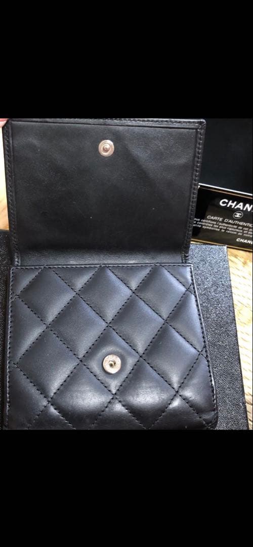 CHANEL(シャネル） 二つ折り財布