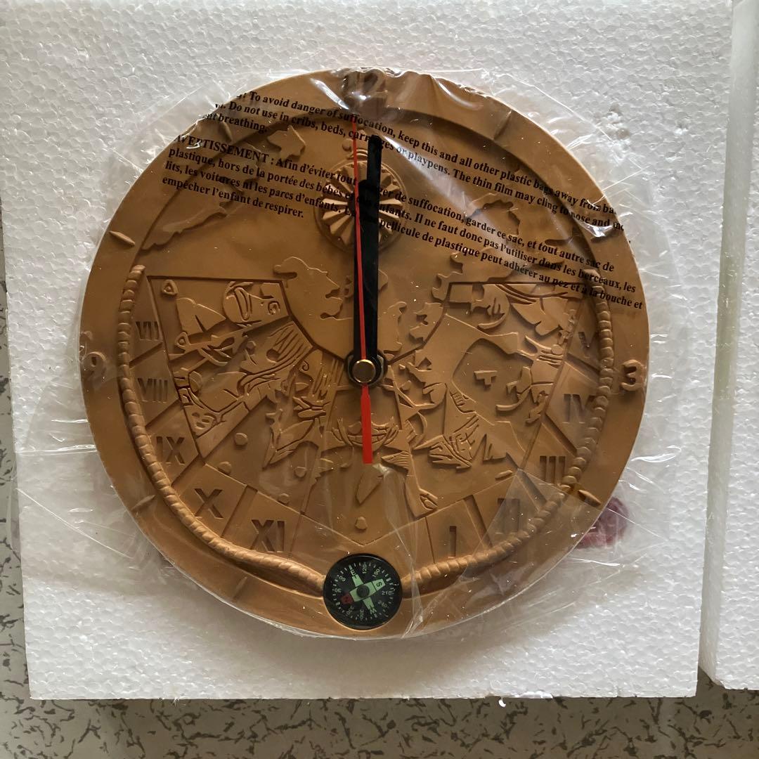 ONE PIECE ワンピース　レリーフ調壁掛け日時計