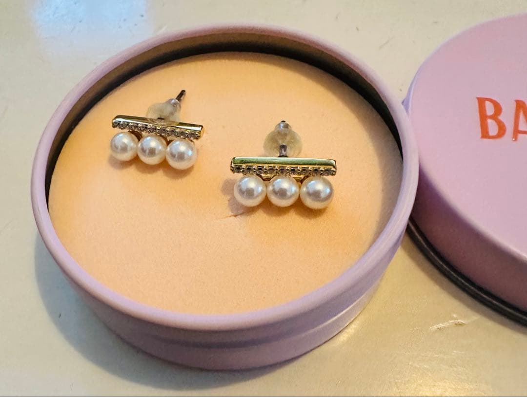 BAQLESS パールピアス