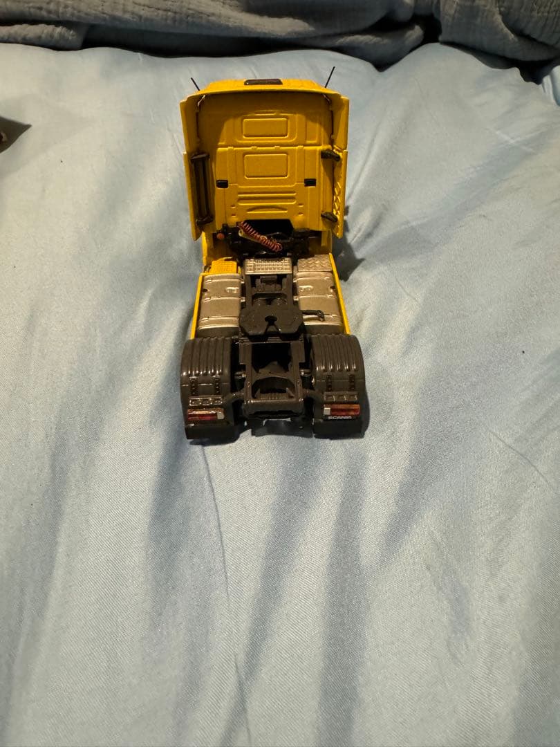 スカニア DHL 1/50