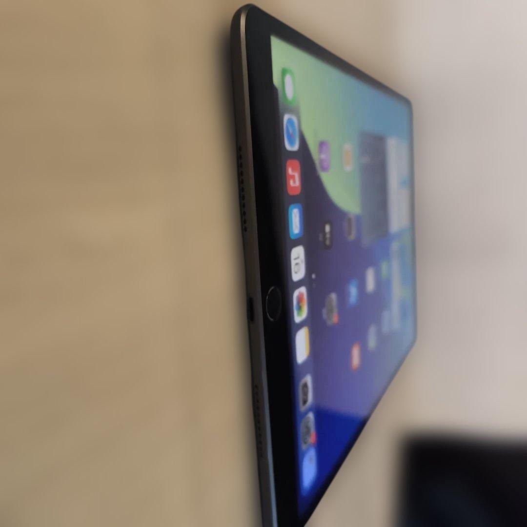 iPad Air第3世代/64GB スペースグレイWi-Fi+Cellular