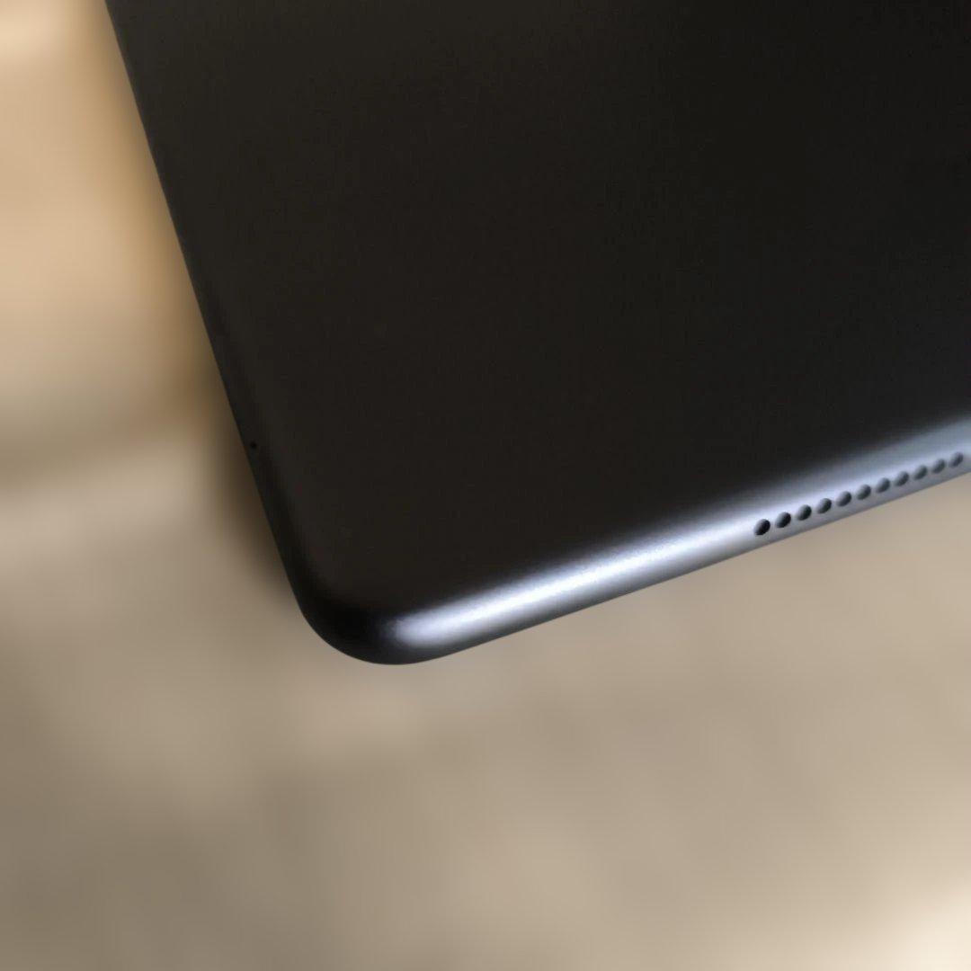 iPad Air第3世代/64GB スペースグレイWi-Fi+Cellular