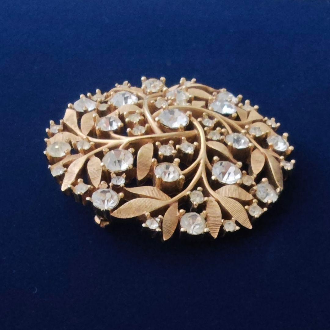 ヴィンテージtrifari ラインストーンボタニカルブローチ　ゴールド