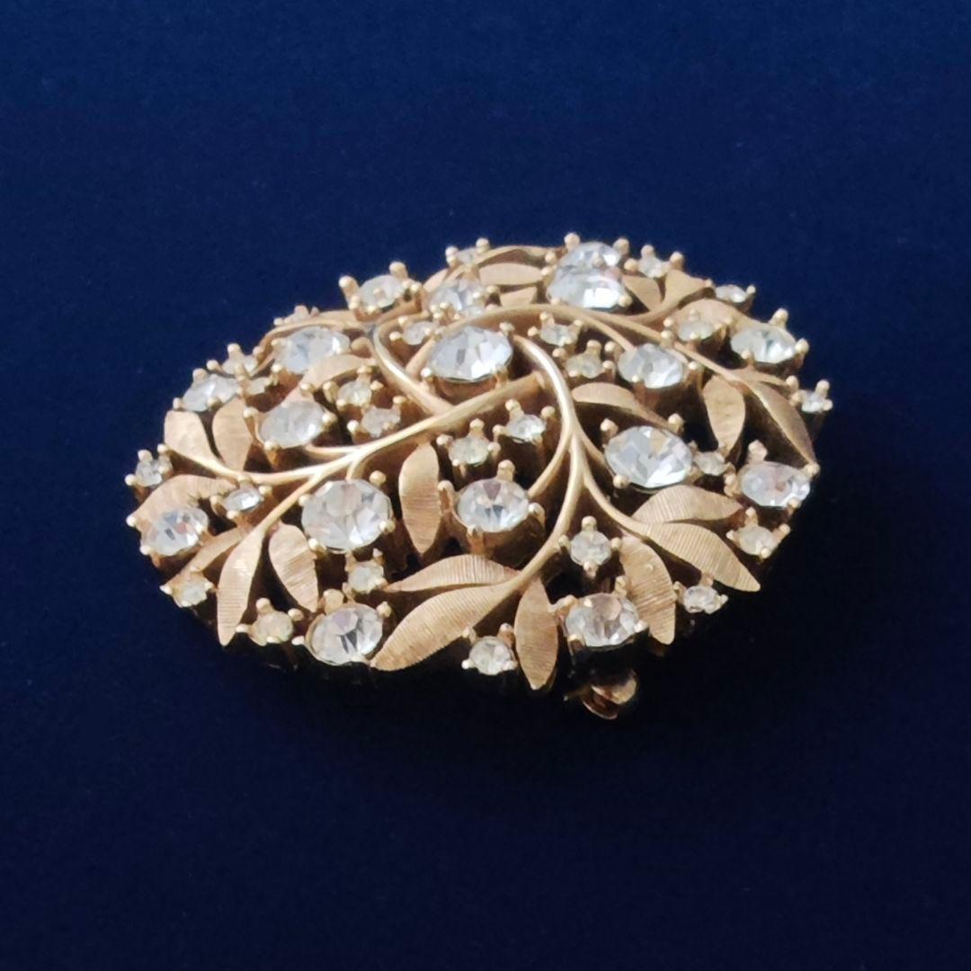 ヴィンテージtrifari ラインストーンボタニカルブローチ　ゴールド