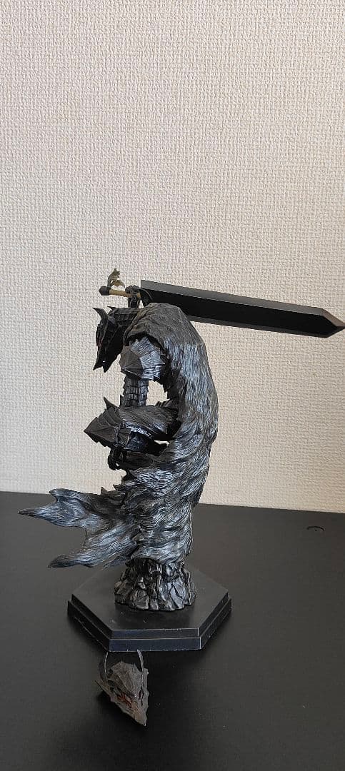 ベルセルク ガッツ 狂戦士の甲冑　フィギュア