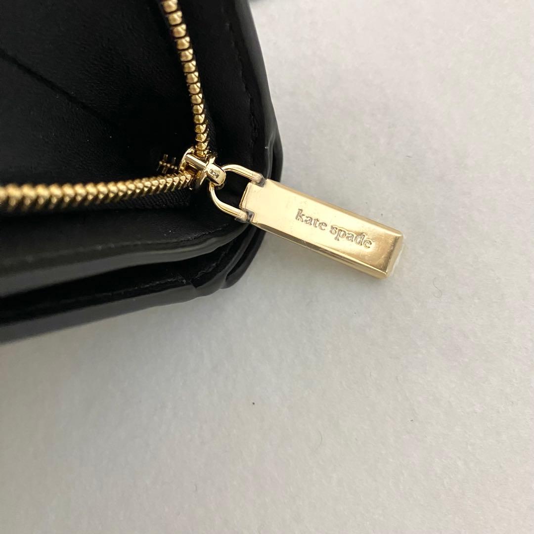 新品　正規品☆kate spade 折り財布　ブラック　レザー　二つ折り財布