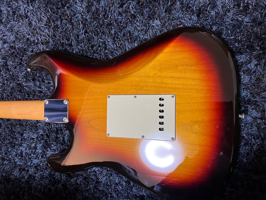 【値下げ交渉承ります！】fender Hybrid60s ストラトキャスター