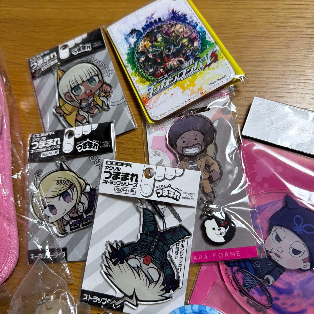 ダンガンロンパ　コースター　キーホルダー　缶バッジ　グッズセット　まとめ売り