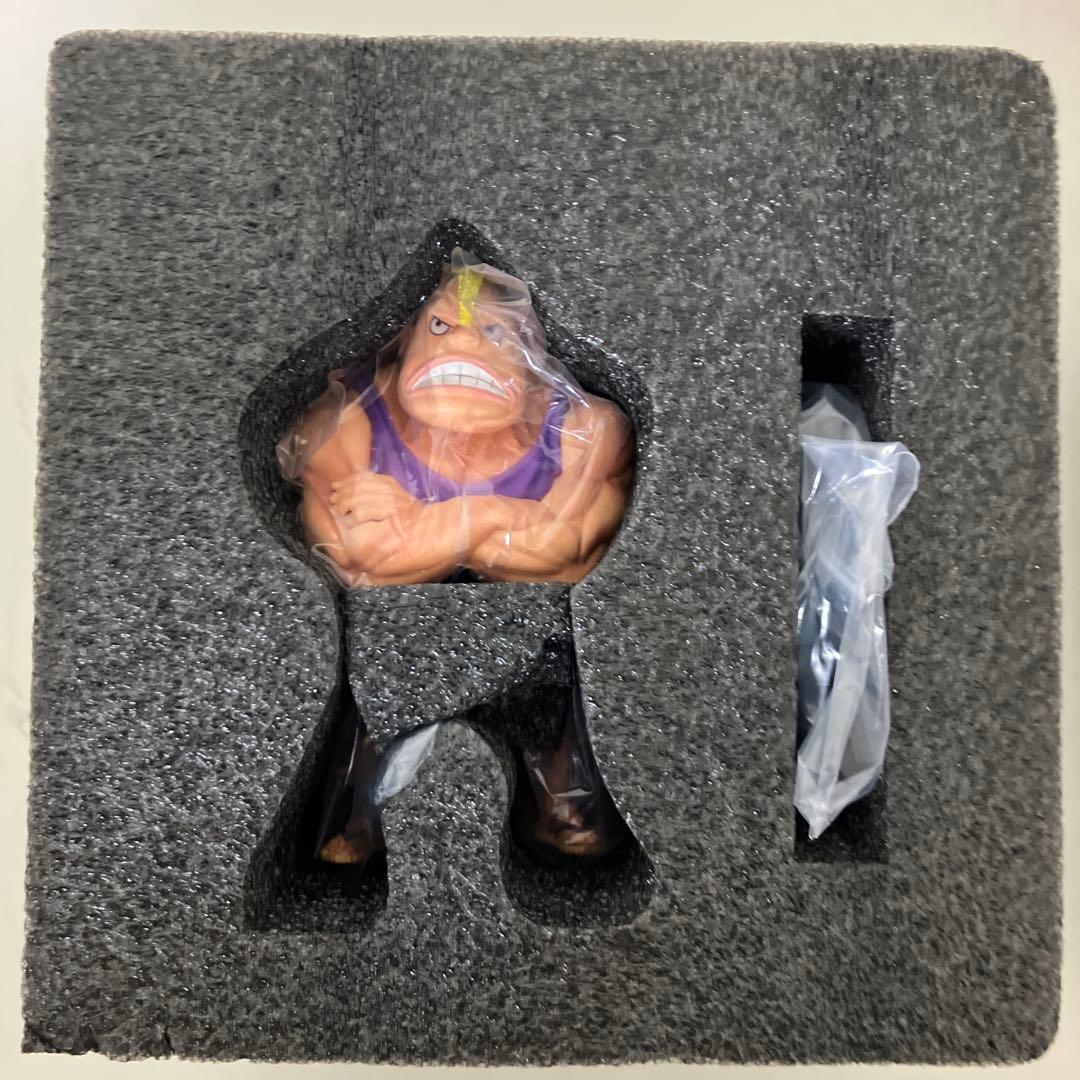 ワンピースフィギュア　ロジャー海賊団　ノズドン　yzスタジオ