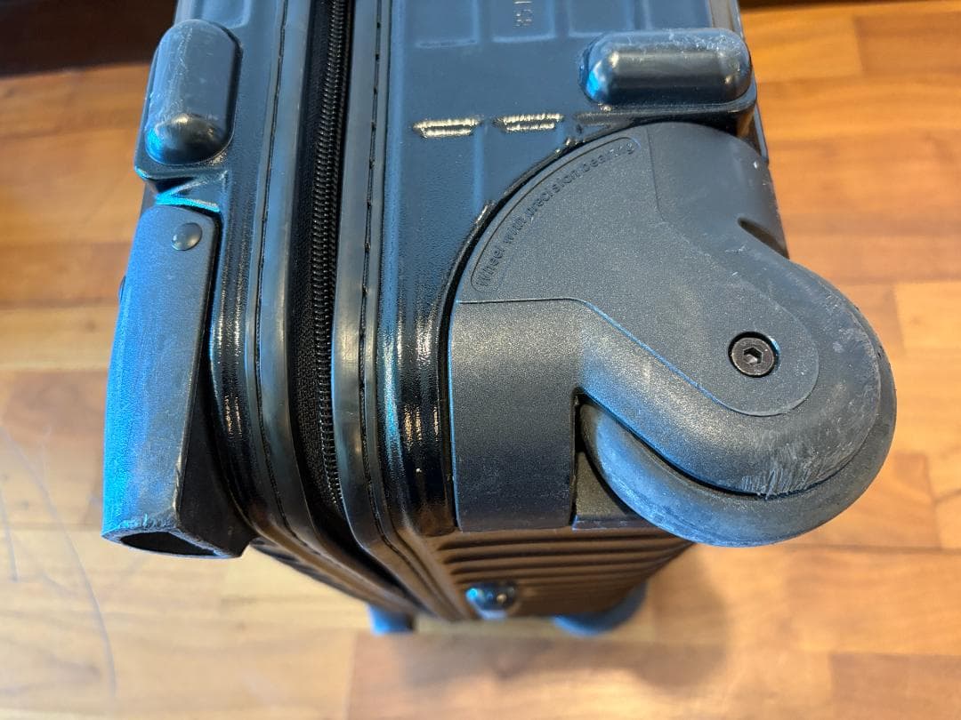 Y*o様 Rimowa 2輪 サルサ 33L ブラック 機内持ち込み可