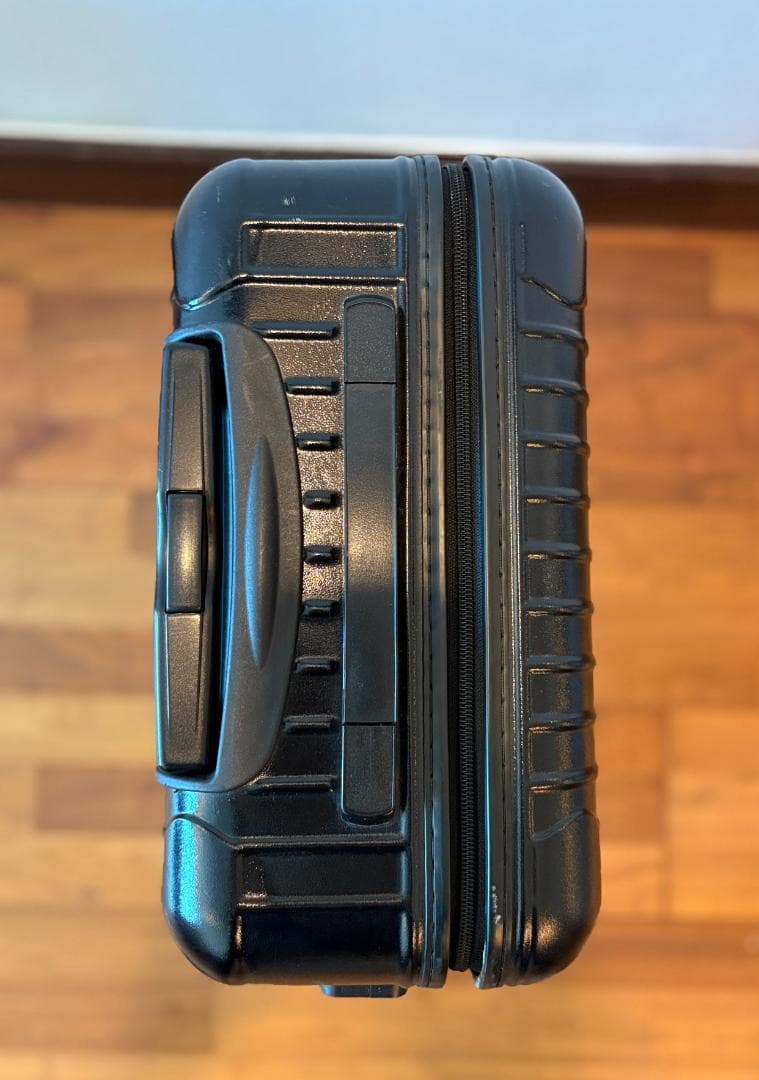 Y*o様 Rimowa 2輪 サルサ 33L ブラック 機内持ち込み可