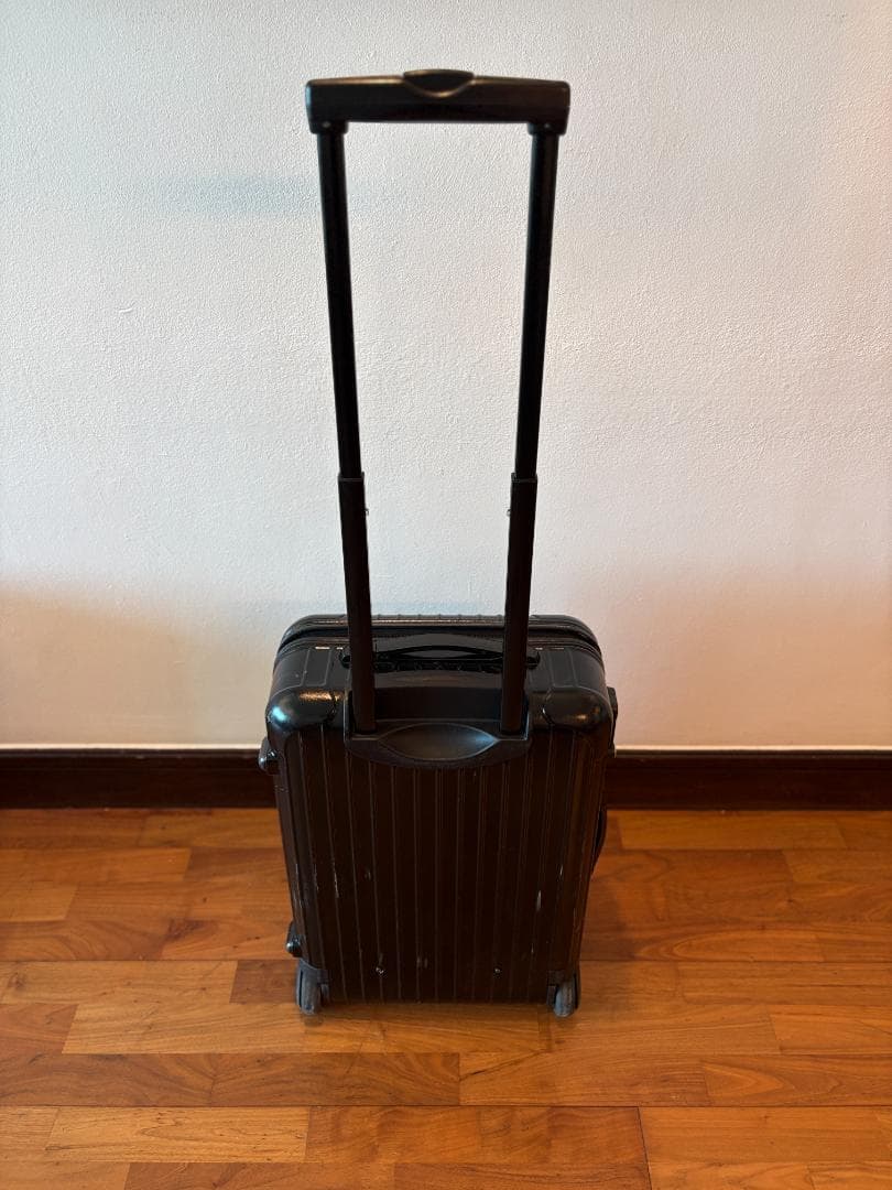 Y*o様 Rimowa 2輪 サルサ 33L ブラック 機内持ち込み可