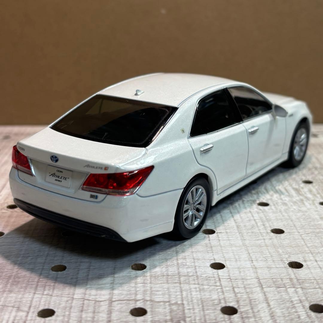 1/30 トヨタ カラーサンプル クラウン 210系前期 ホワイトパール