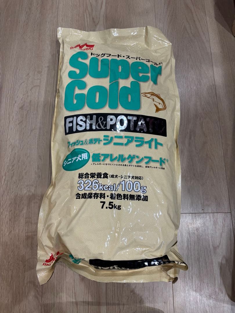 森乳　ドッグフード　フィッシュ＆ポテト　シニアライト　7.5 kg