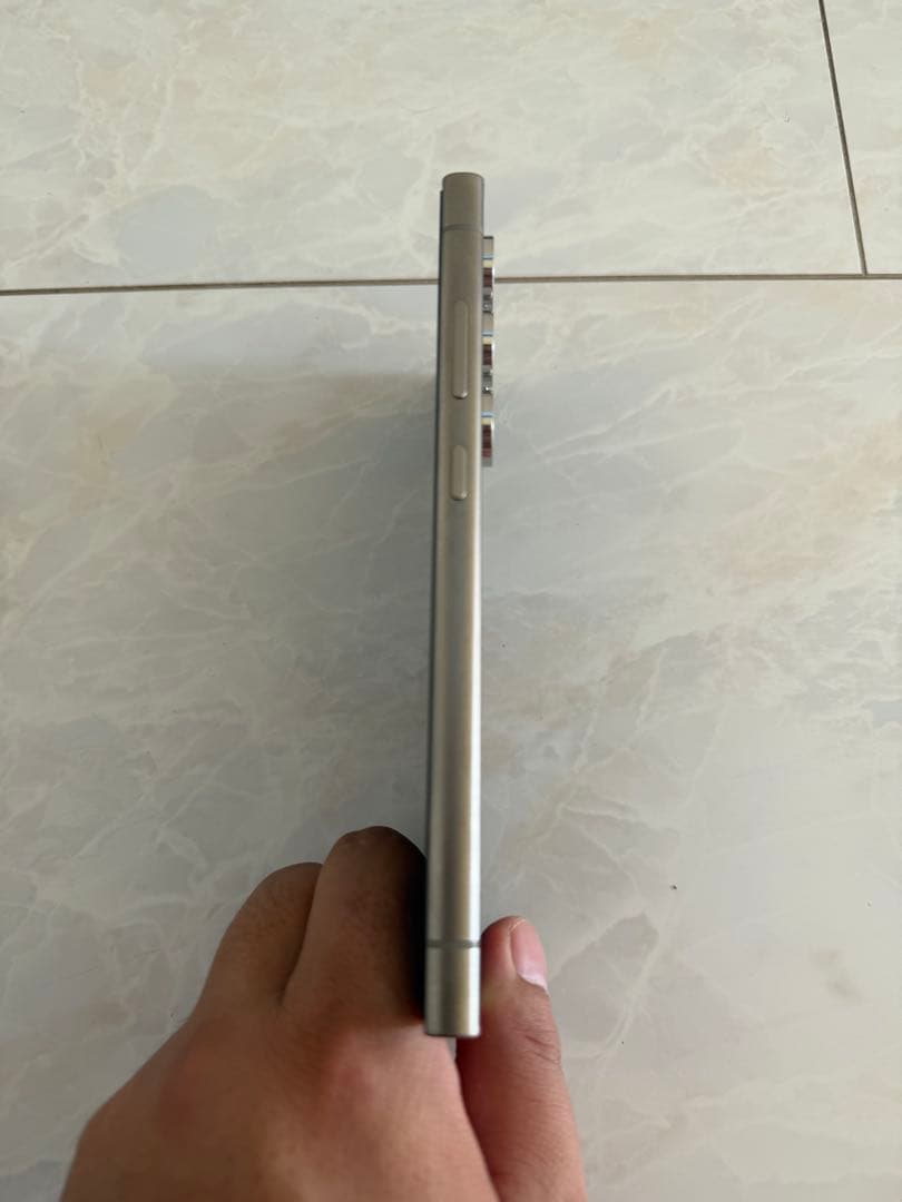 ☆『美品』Galaxy S24 Ultra 256GB 本体 ブラック　韓国版☆