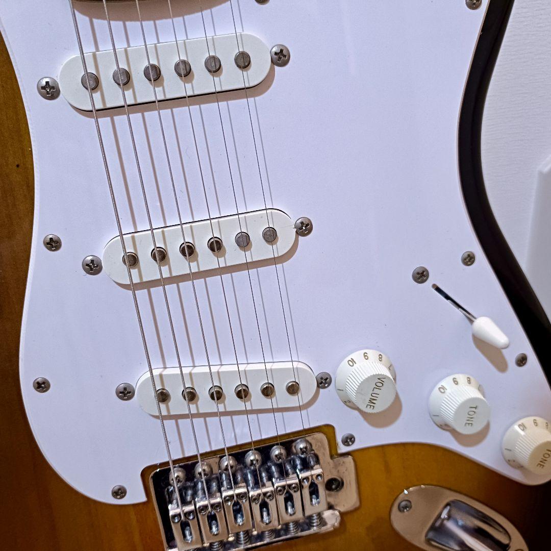 Squier　ストラトキャスター　サンバースト　【メンテ済】