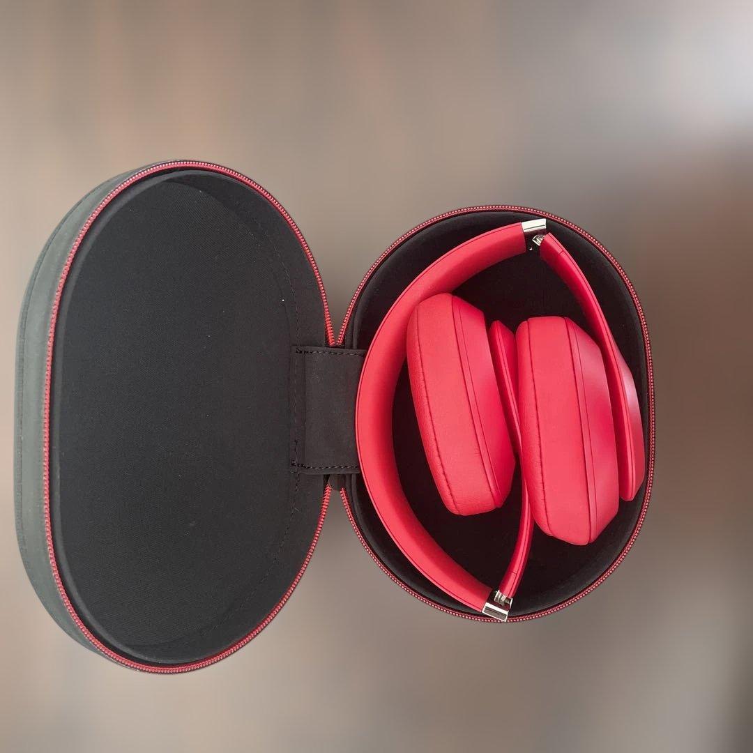 Beats Studio3 Wireless レッド