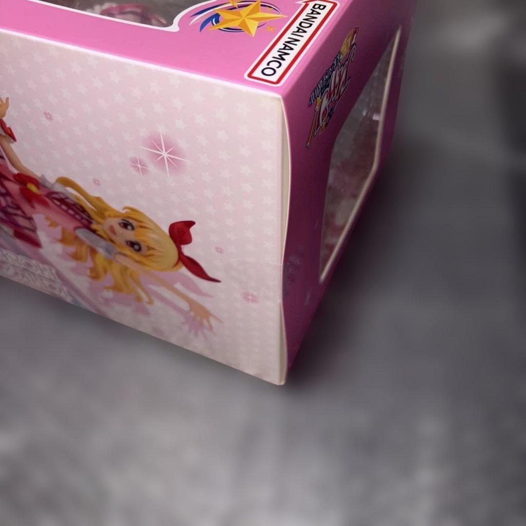 〈新品〉アイカツ 星宮いちご Lucrea フィギュア