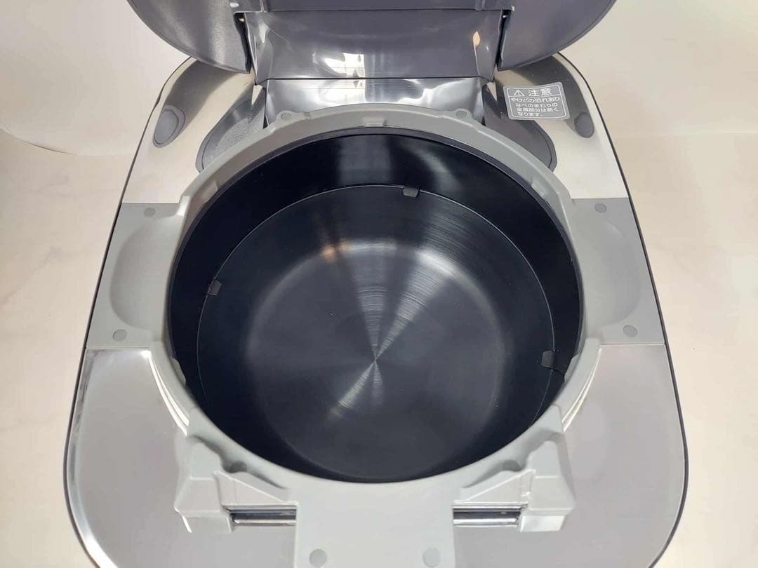 象印 圧力IH炊飯ジャー 5.5合炊き NW-FA10 2022年製