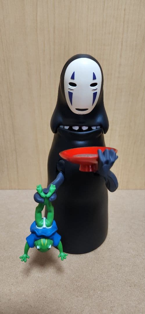 千と千尋の神隠し もっと！むしゃむしゃ貯金箱