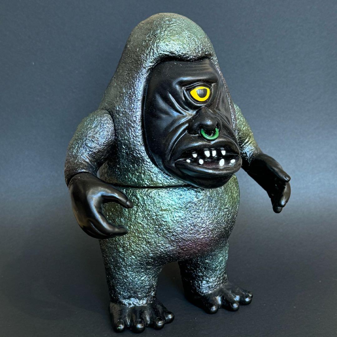 ZOLLMEN（ゾルメン）ファンシートイ「メゴ ブラック」　インディーズソフビ