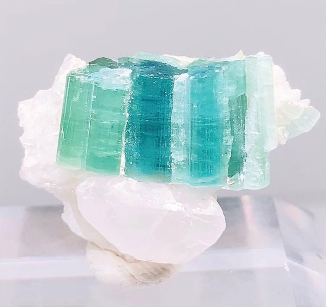 インディゴライトトルマリン　トルマリン　原石　　 　鉱物標本　187