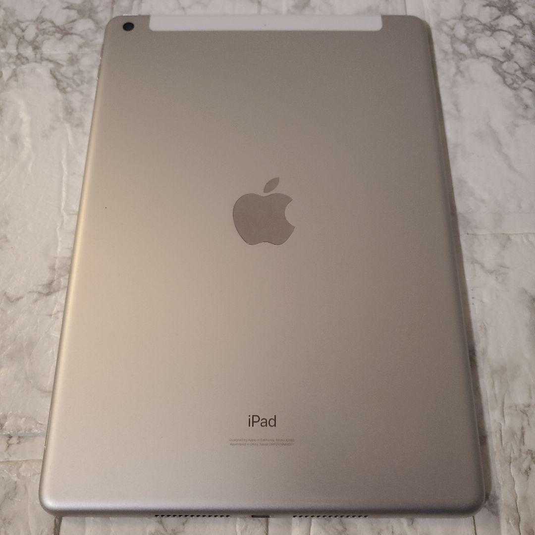 215 iPad 7世代 128GB SIMフリー シルバー