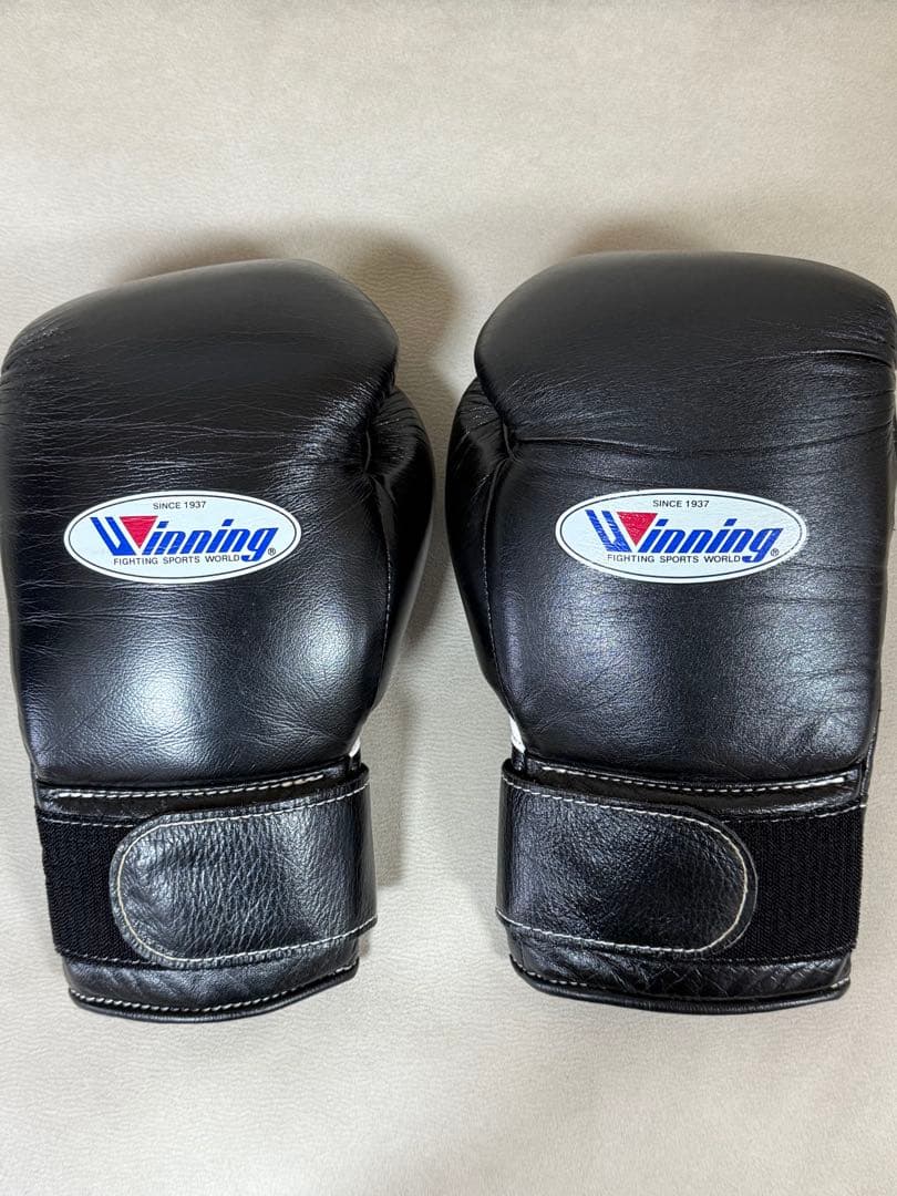 Winning ボクシンググローブ 12oz ブラック