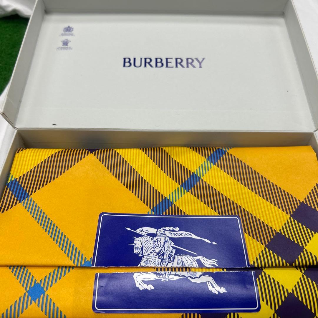 BURBERRY ブラック ニット手袋