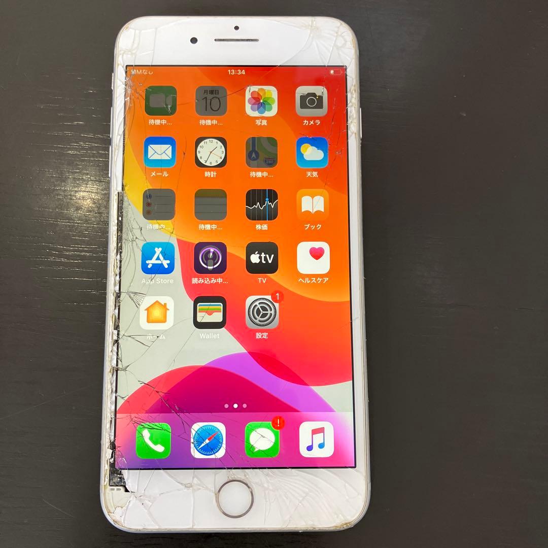 Apple iPhone 8 Plus 64GB シルバー