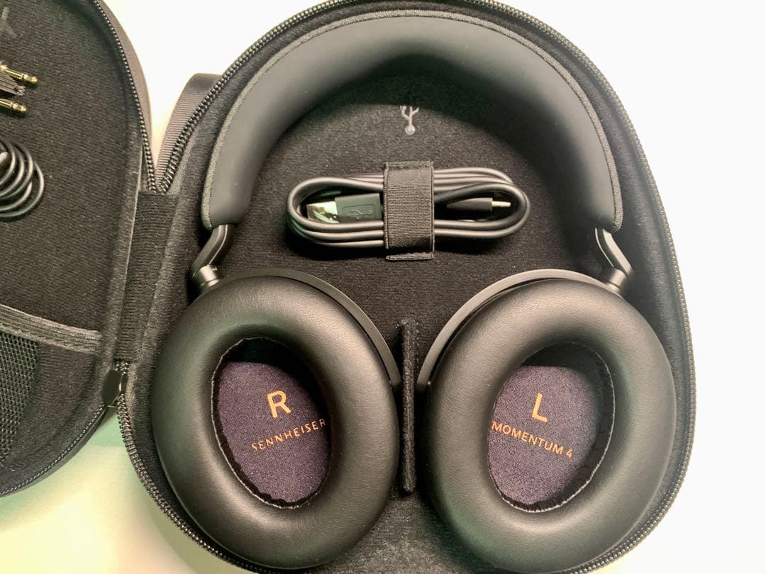 ヘッドホン MOMENTUM 4 Wireless + BTD700