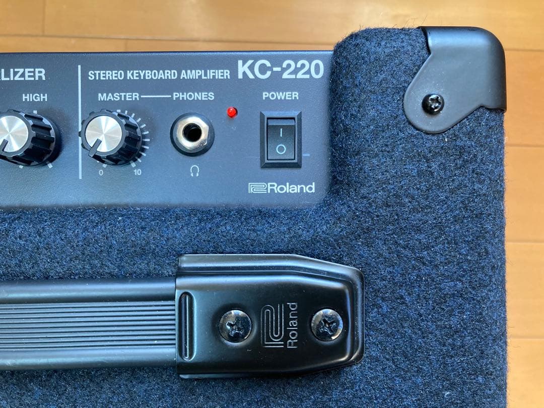 ローランド・ステレオ・キーボード・アンプ　KC-220 純正ACアダプタ付 送込