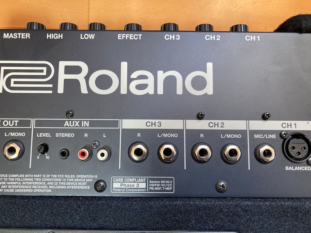 ローランド・ステレオ・キーボード・アンプ　KC-220 純正ACアダプタ付 送込