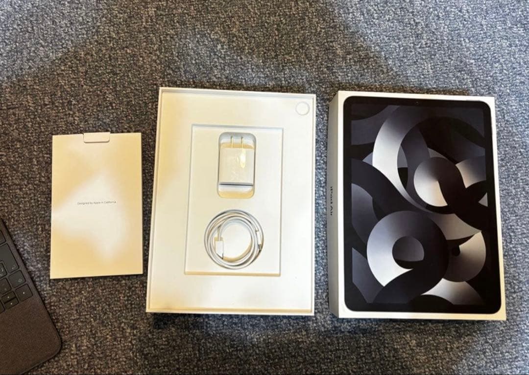 iPad Air （第五世代）スペースグレイ　Wi-Fiモデル　64GB